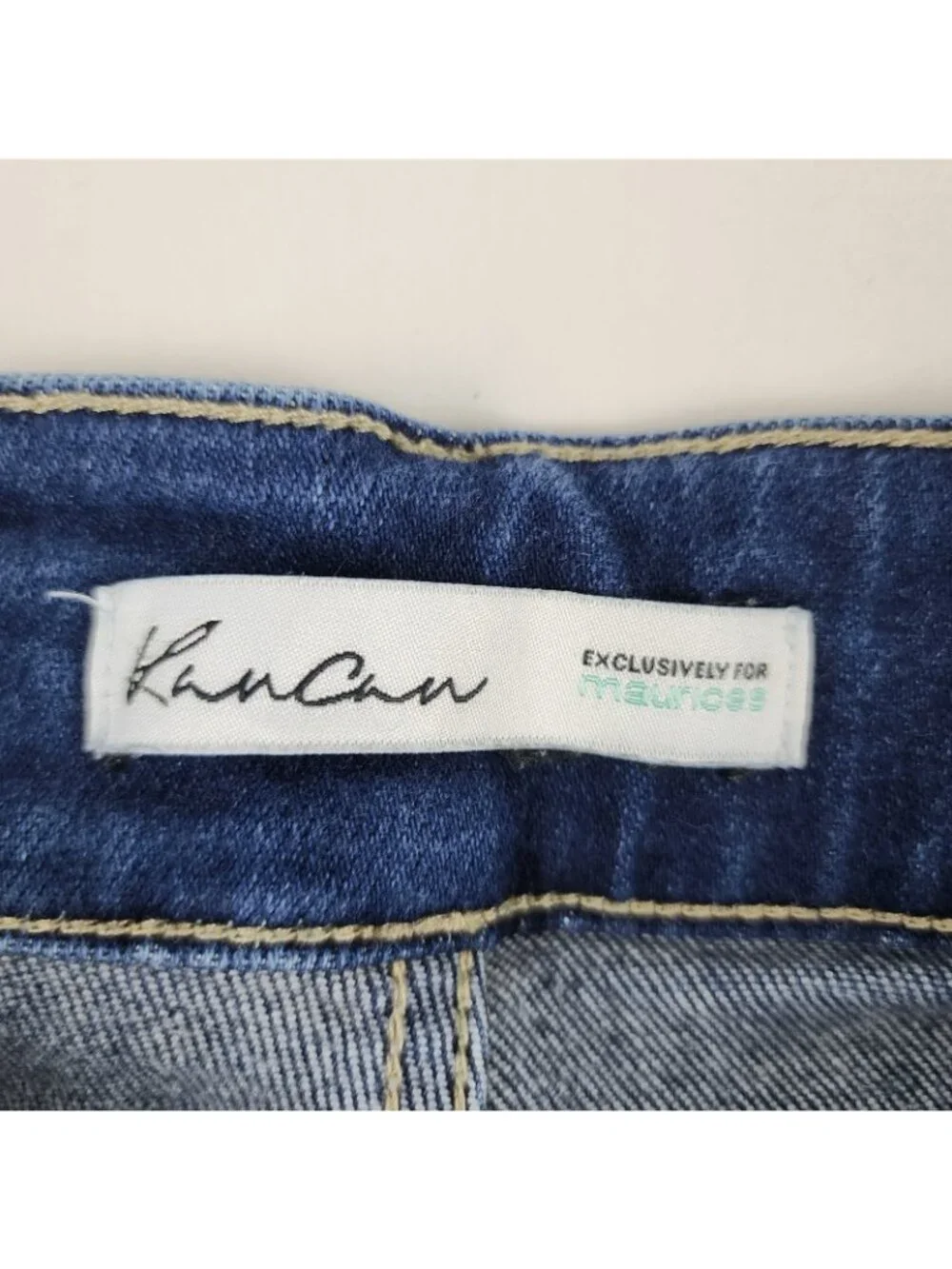 KanCan Jeans Womens 31x26 Blue High Rise Distressed Cropped Denim 128035